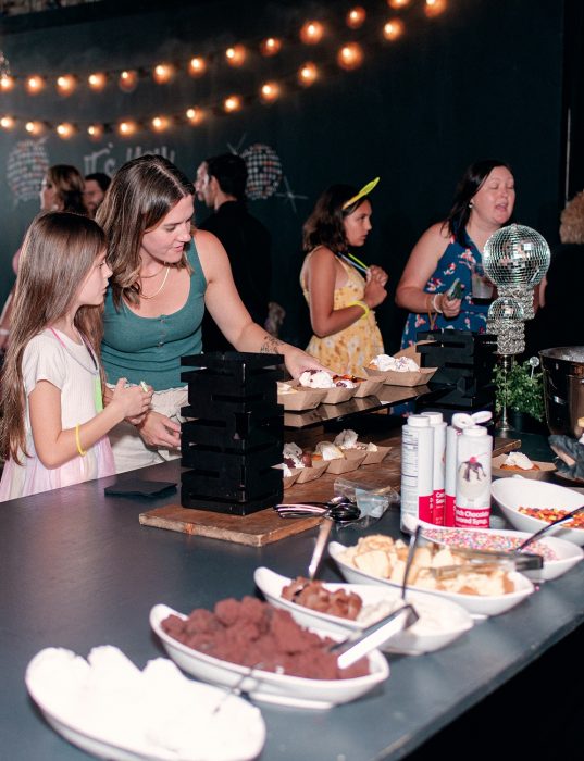 ice cream bar at wedding